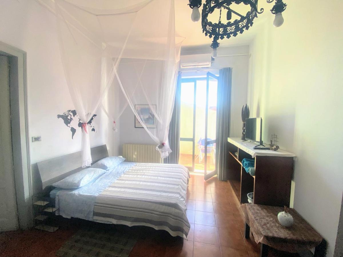 Teocle Beach Rooms Giardini-Naxos Zewnętrze zdjęcie