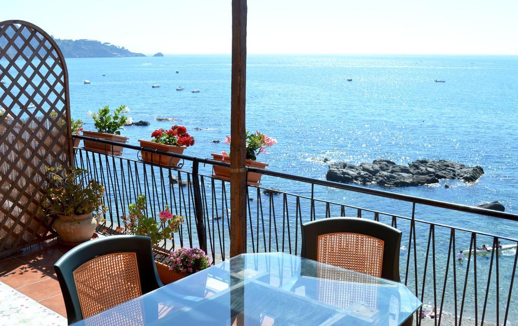 Teocle Beach Rooms Giardini-Naxos Zewnętrze zdjęcie