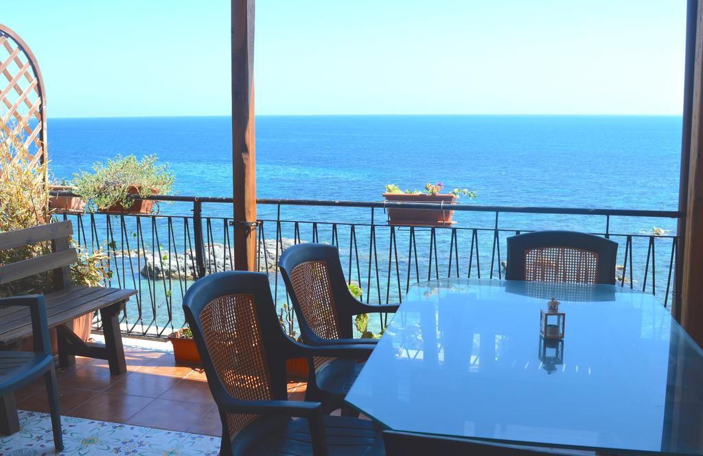 Teocle Beach Rooms Giardini-Naxos Zewnętrze zdjęcie