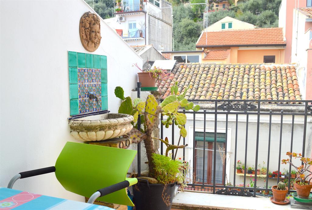 Teocle Beach Rooms Giardini-Naxos Zewnętrze zdjęcie