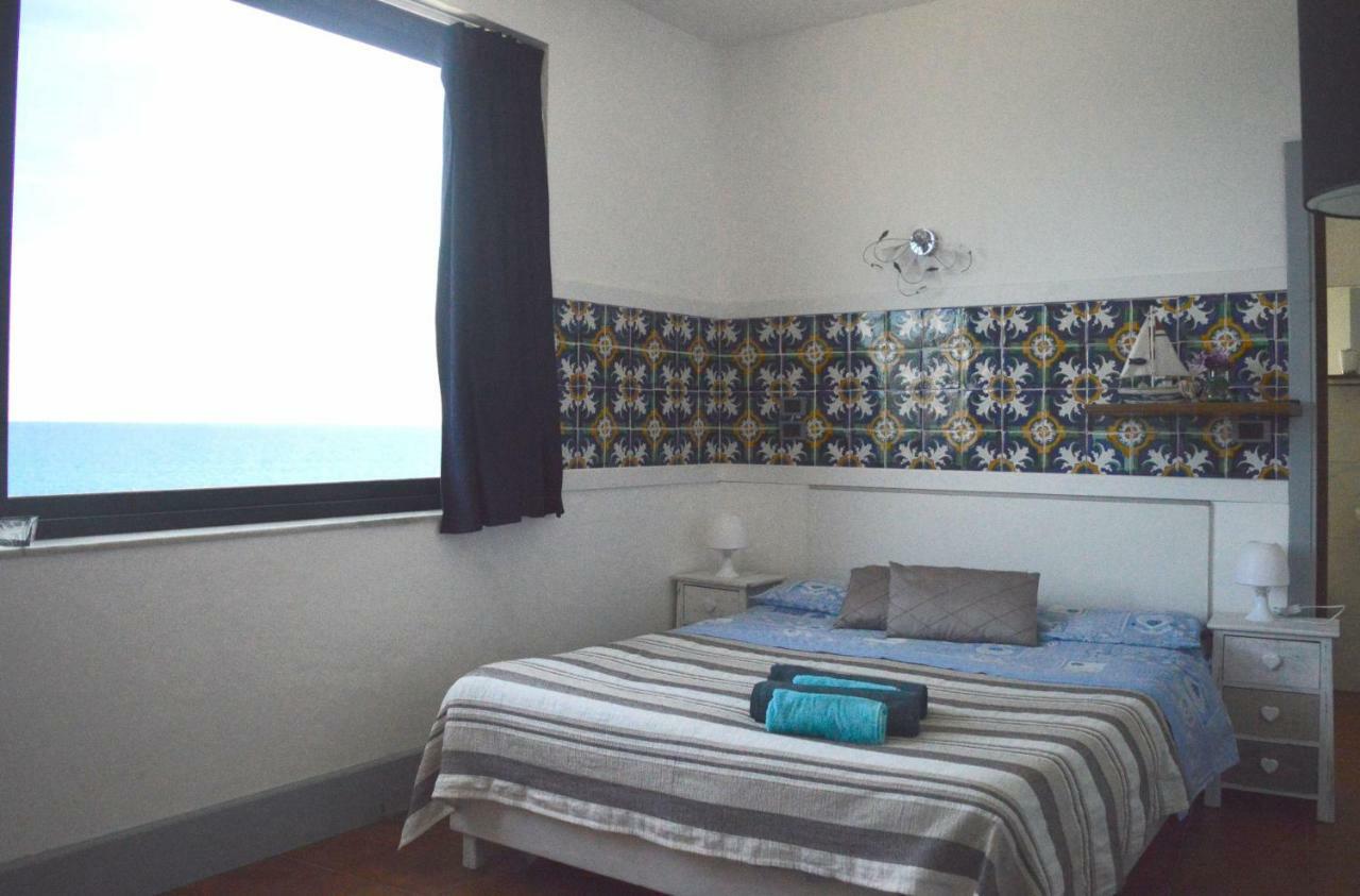 Teocle Beach Rooms Giardini-Naxos Zewnętrze zdjęcie
